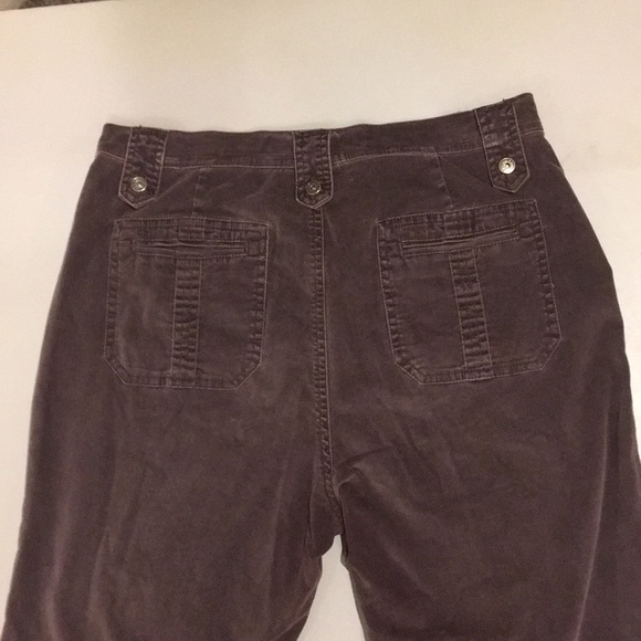 Jeans - Picture 2 of 3